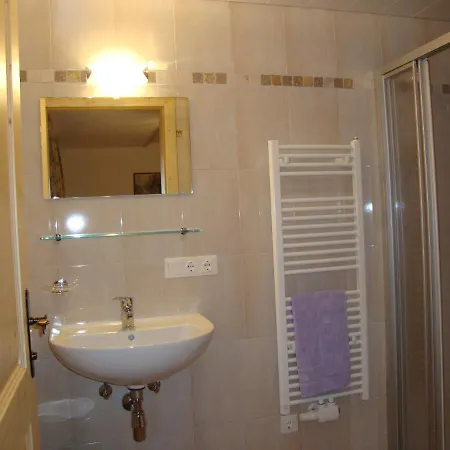 Nussbaum * Stummerberg